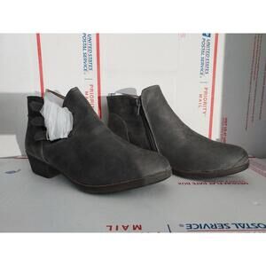 LONDON FOG Women's Tommy Ankle Boot Grey COWBOY distressed SIZE 8.5 M - #t6